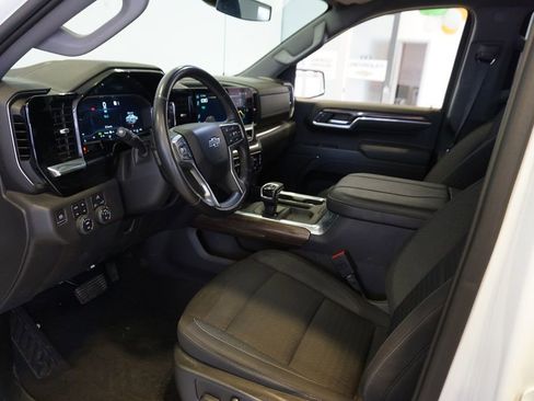 Certified 2023 Chevrolet Silverado 1500 RST image 8