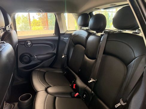 Used 2015 MINI Cooper 4-Door Hardtop FWD image 18