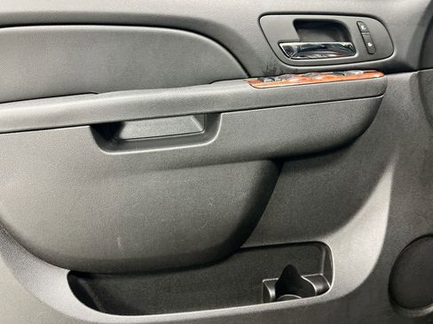 Used 2012 Chevrolet Tahoe LT image 19