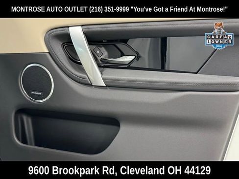 Used 2024 Land Rover Discovery Sport S image 32