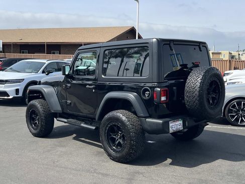 Used 2023 Jeep Wrangler Sport AWD/4WD image 3