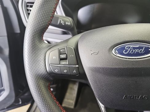 Used 2025 Ford Escape ST-Line AWD/4WD image 15