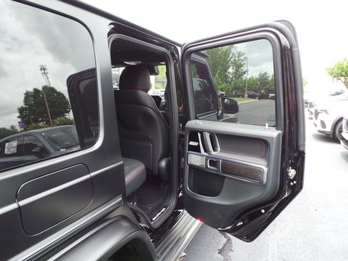 Used 2025 Mercedes-Benz G 63 AMG 4MATIC w/ Manufactur Interior Package image 49