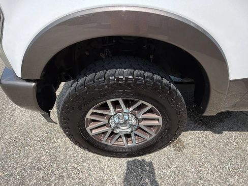 Used 2018 Ford F250 King Ranch w/ King Ranch Ultimate Package AWD/4WD image 14