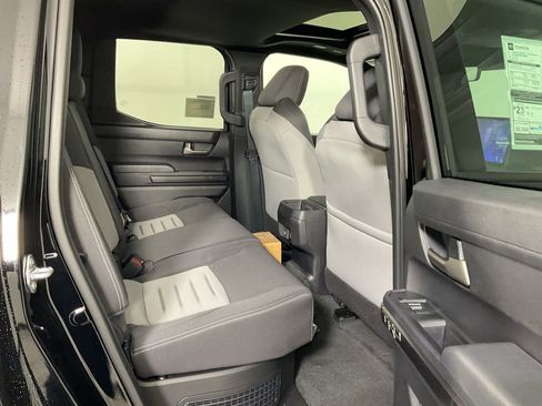 Used 2025 Toyota Tacoma TRD Sport image 17