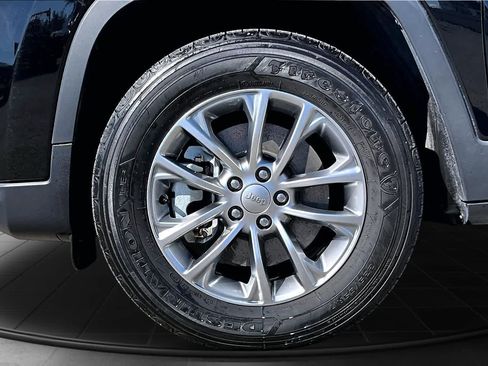 Used 2022 Jeep Cherokee Latitude Lux AWD/4WD image 8