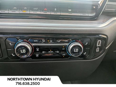 Used 2026 GMC Sierra 1500 SLT AWD/4WD image 17