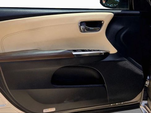 Used 2013 Toyota Avalon XLE FWD image 21