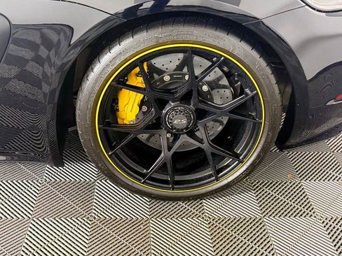 Certified 2024 Porsche 718 Cayman GT4 RS image 12