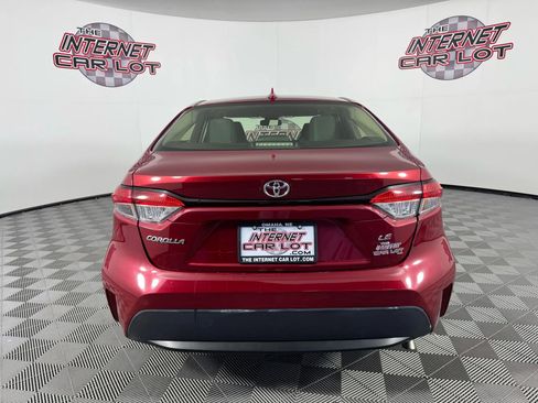 Used 2022 Toyota Corolla LE image 6