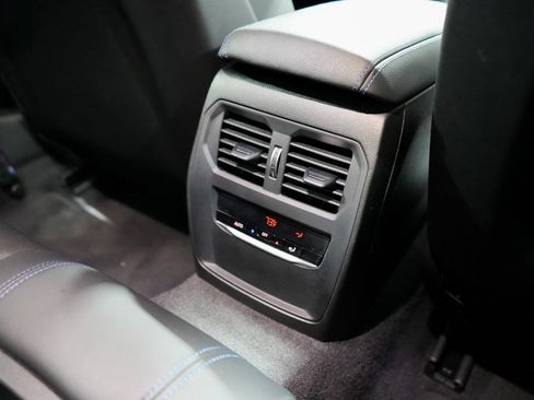 Used 2023 BMW M2 w/ Lighting Package image 22