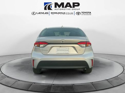 Used 2024 Toyota Corolla LE image 5