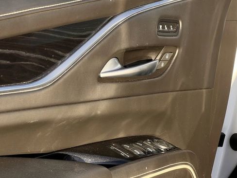 Used 2023 Cadillac Escalade V w/ LPO, Floor Liner Package image 21