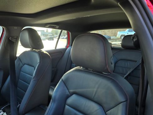 Used 2015 Volkswagen GTI Autobahn image 5