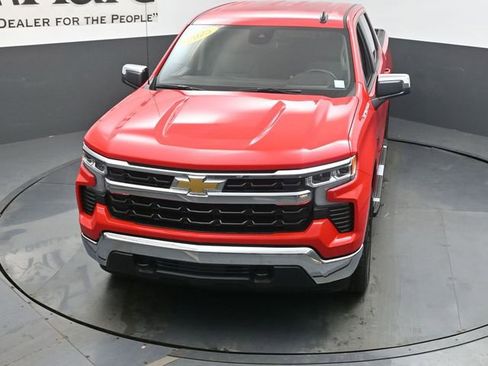 Used 2025 Chevrolet Silverado 1500 LT w/ Leather Package AWD/4WD image 45
