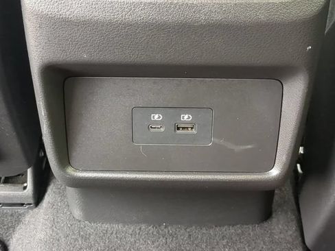Used 2023 Nissan Rogue SV AWD/4WD image 16