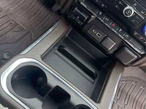 Used 2022 GMC Sierra 1500 SLT image 22