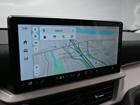 New 2025 Ford Explorer Active image 14