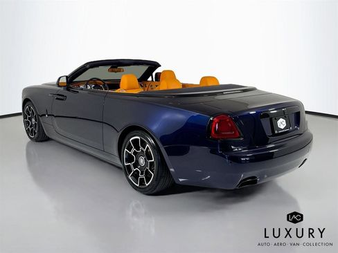 Used 2021 Rolls-Royce Dawn RWD image 8