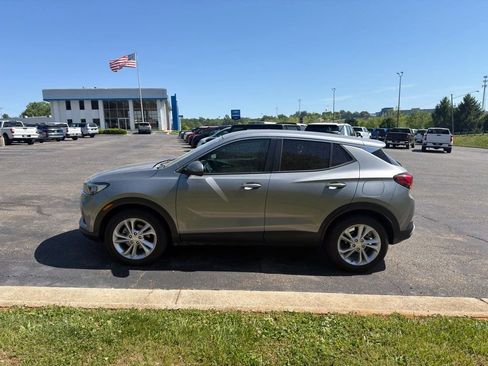 Used 2023 Buick Encore GX Preferred w/ Cold Weather Comfort Package FWD image 4