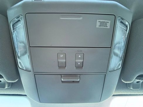 Used 2015 Toyota Sequoia SR5 image 41