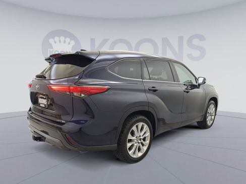 Used 2021 Toyota Highlander Limited FWD image 11
