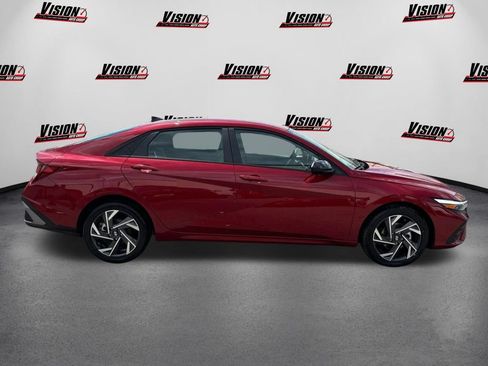Certified 2025 Hyundai Elantra Sport FWD image 4