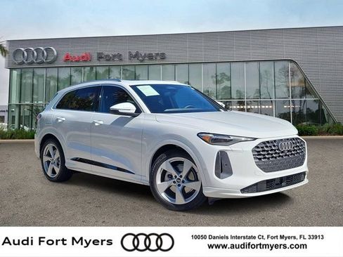 Used 2025 Audi Q5 Prestige AWD/4WD image 1