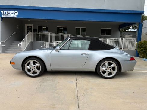 Used 1996 Porsche 911 Carrera 4 AWD/4WD image 3