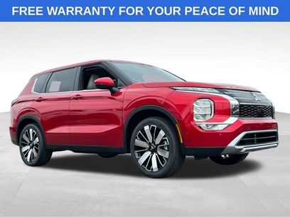 Used 2025 Mitsubishi Outlander SE