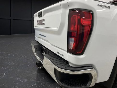 Used 2024 GMC Sierra 2500 SLE w/ SLE Convenience Package image 33
