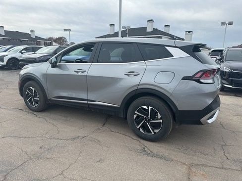 Certified 2025 Kia Sportage LX image 13