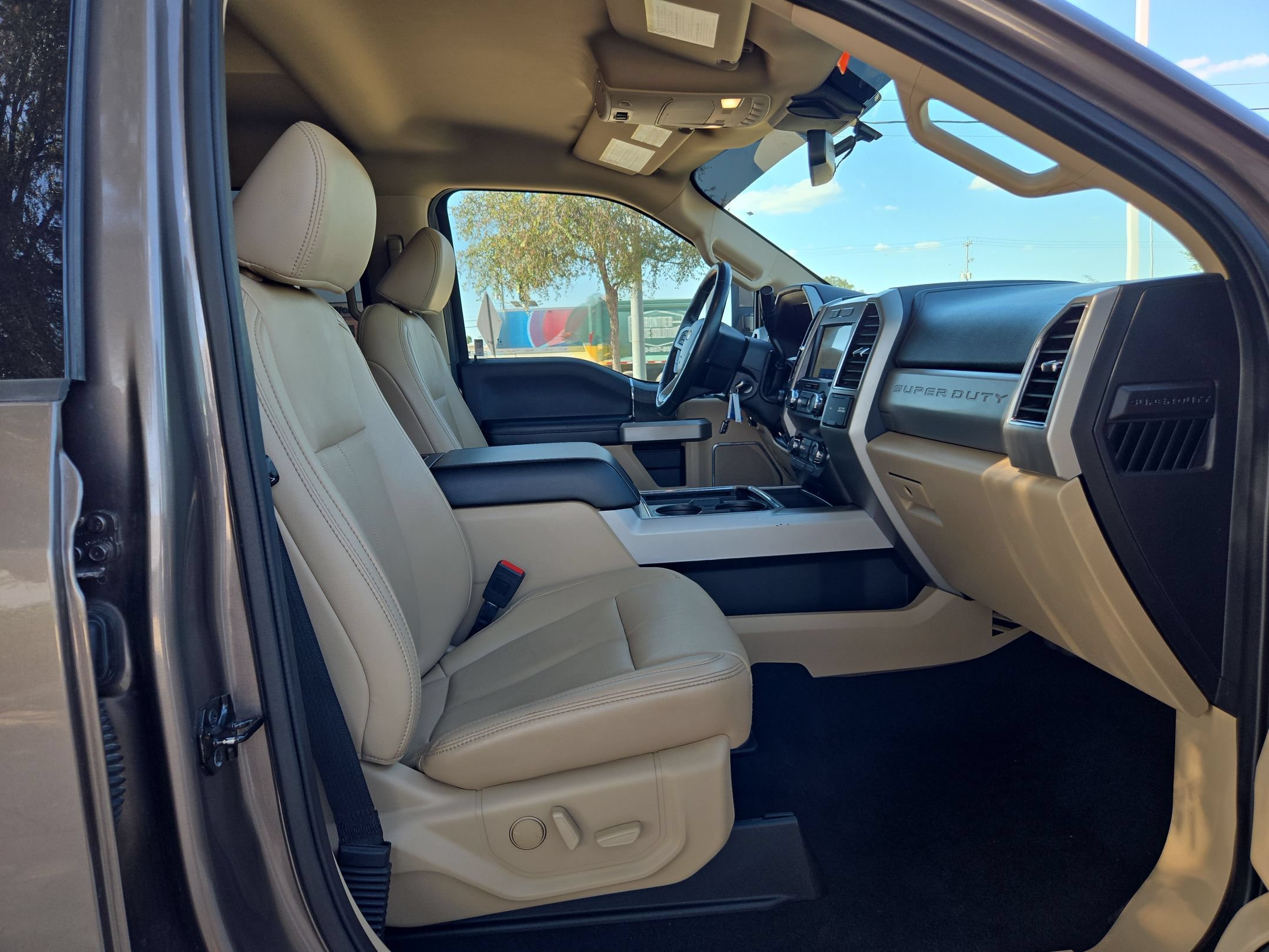 Used 2021 Ford F250 Lariat AWD/4WD image 25