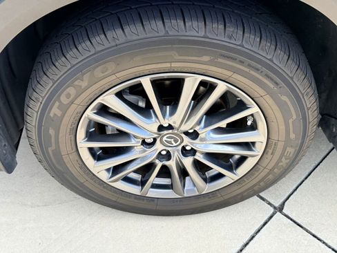 Used 2019 MAZDA CX-5 Touring image 17