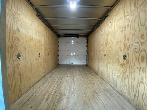 Certified 2021 Ford E-450 and Econoline 450 Super Duty w/ Power Windows & Locks Group image 17