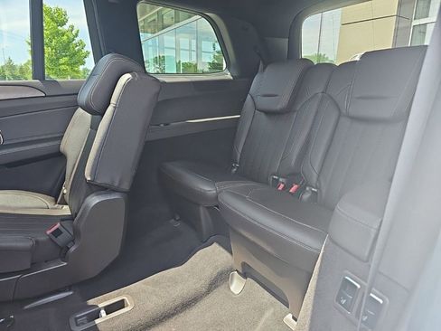 Used 2019 Mercedes-Benz GLS 450 4MATIC image 35