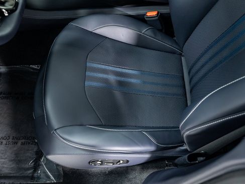 Used 2025 Aston Martin DBX 707 image 19