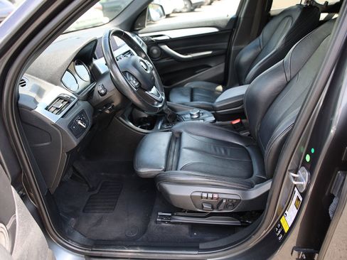 Used 2019 BMW X1 xDrive28i w/ Convenience Package AWD/4WD image 18
