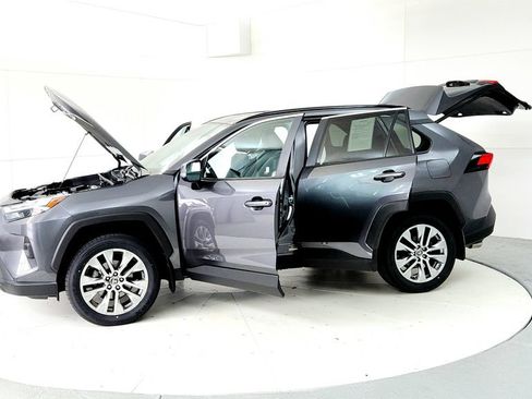 Used 2023 Toyota RAV4 XLE Premium AWD/4WD image 10