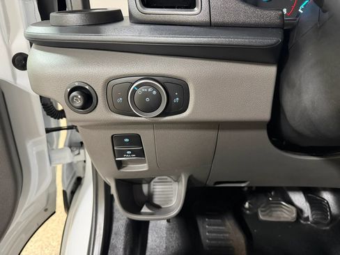 Used 2023 Ford Transit 350 XL RWD image 36