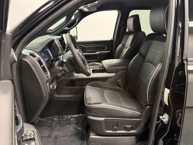 Used 2026 RAM 2500 Laramie AWD/4WD image 16
