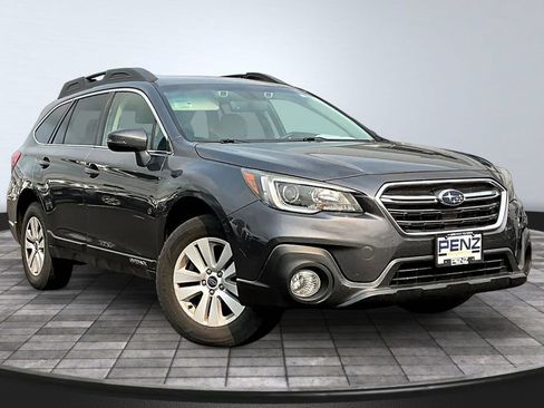 Used 2019 Subaru Outback 2.5i Premium AWD/4WD image 3