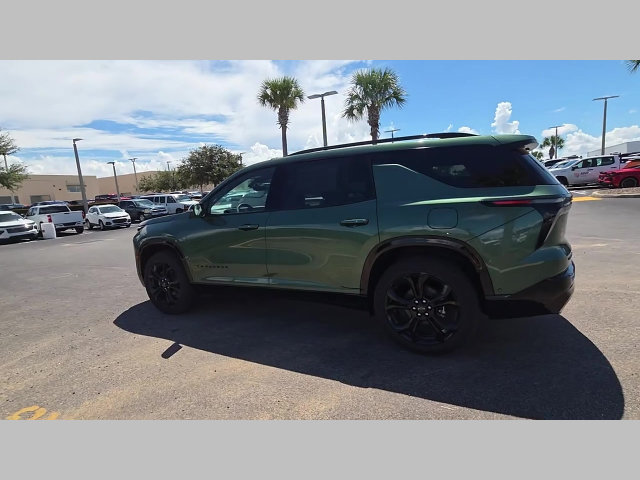 New 2027 Chevrolet Traverse RS w/ LPO, Floor Liner Package FWD image 24