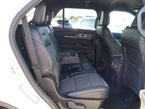 Used 2025 Ford Explorer ST-Line w/ ST-Line Street Pack AWD/4WD image 26