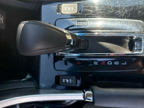 Used 2017 Honda Accord EX-L image 21