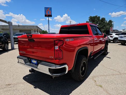Used 2023 Chevrolet Silverado 2500 LTZ AWD/4WD image 8