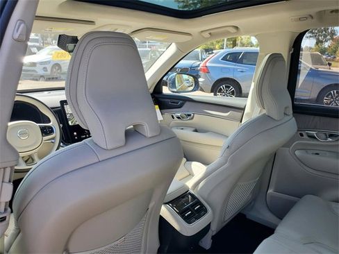 New 2026 Volvo XC90 B6 Ultra w/ Protection Package image 29