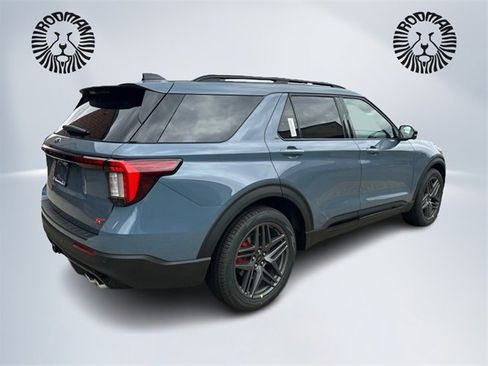 New 2026 Ford Explorer ST w/ Sun And Sound Package image 4