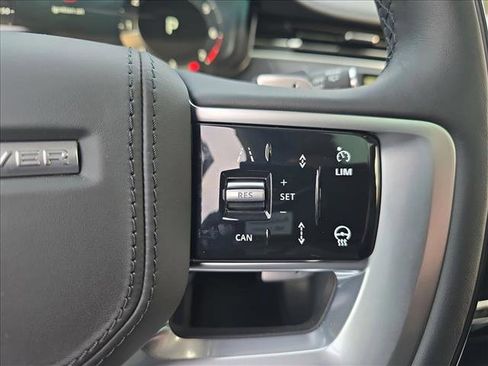 New 2025 Land Rover Range Rover Long Wheelbase SE image 20