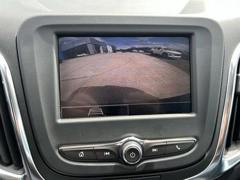 Used 2024 Chevrolet Equinox LT image 32